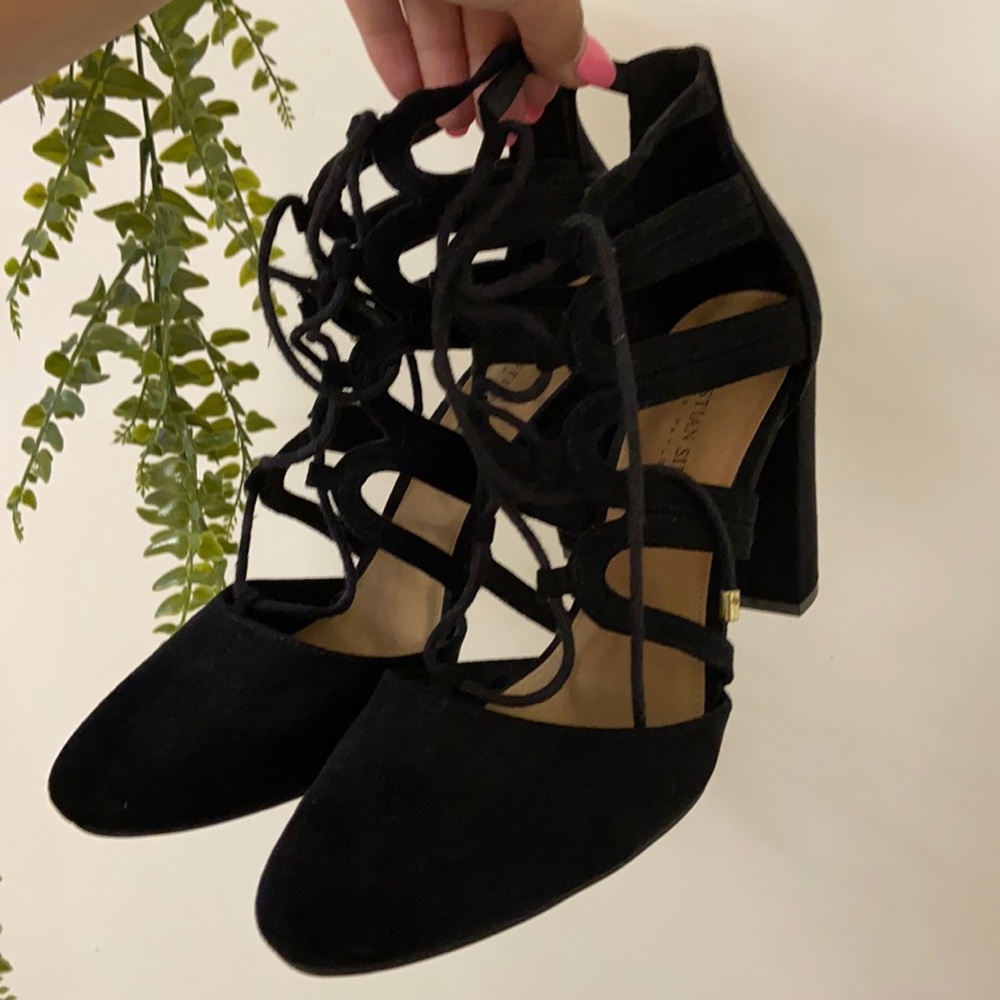 Black tie up heels